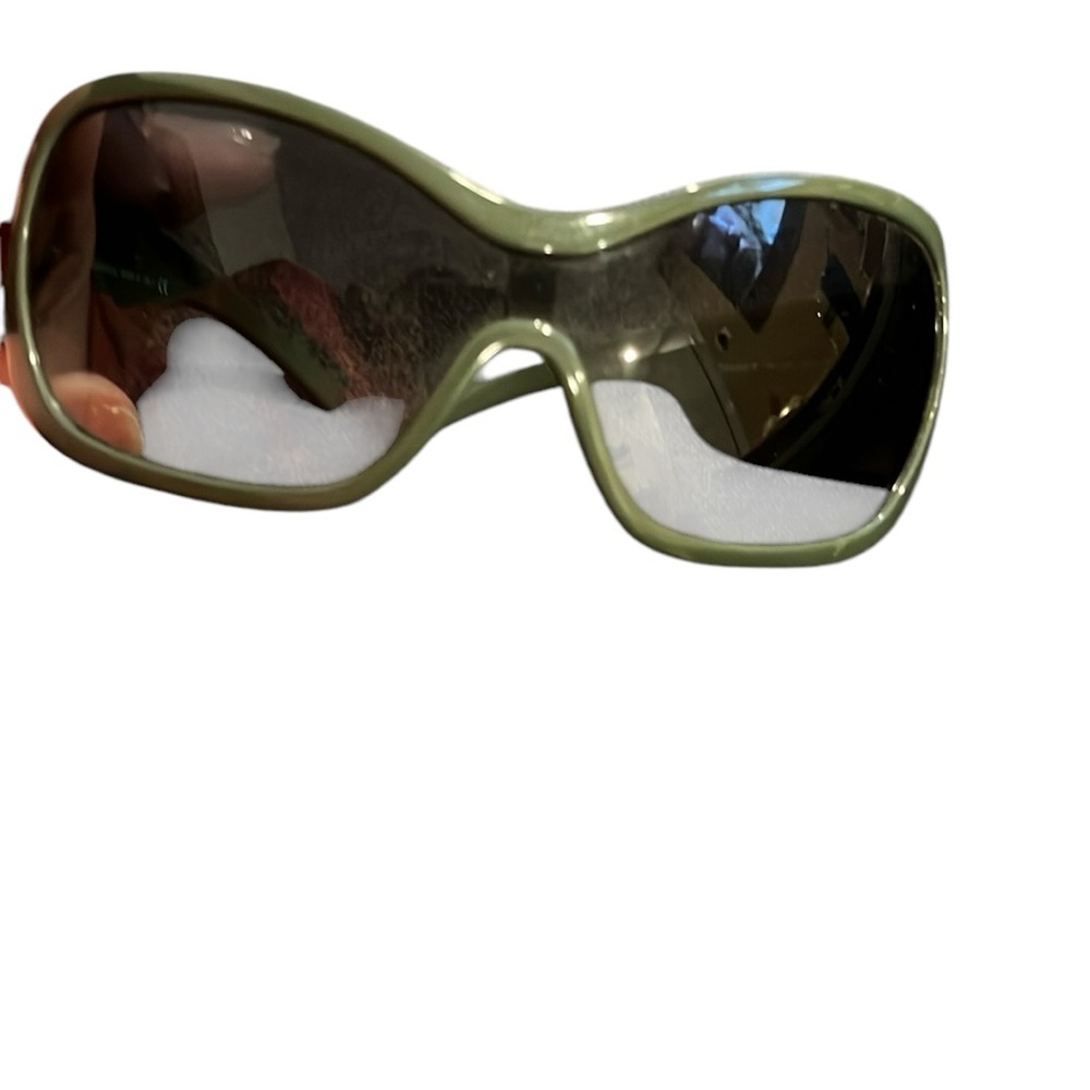 Dolce Gabbana Olive Green sheild Sunglasses - Picture 4 of 16